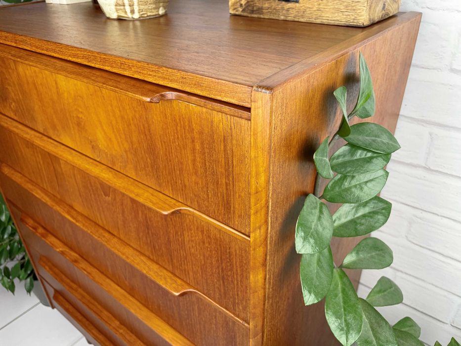 Duńska komoda tekowa highboy z lat 60 – Mid-Century, po renowacji, PRL