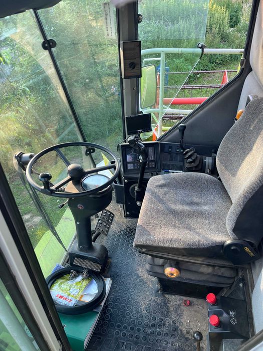 kombajn claas mega 202