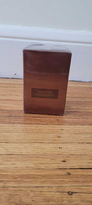 Perfume Tom Ford Oud Minerale 100 mL