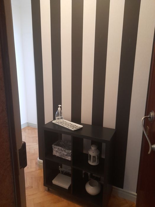 Arrenda-se quarto em Lisboa  para estudante, perto do Instituto  Superior Tecnico e do Metro, junto á rotunda das Olaias