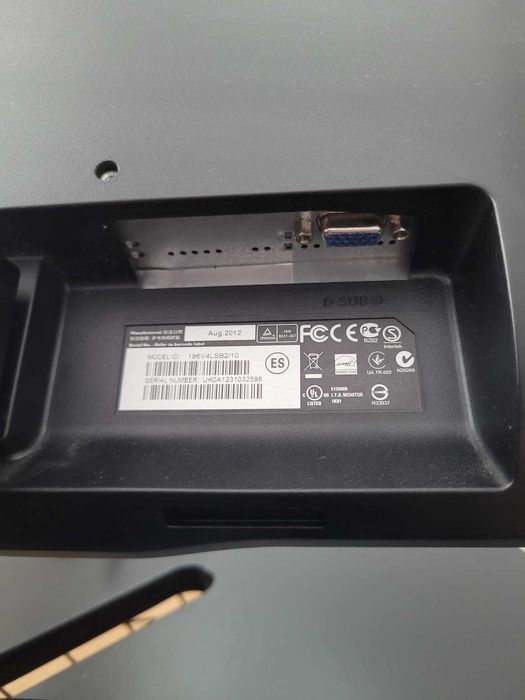 Monitor Philips 196V4L (19 polegadas)