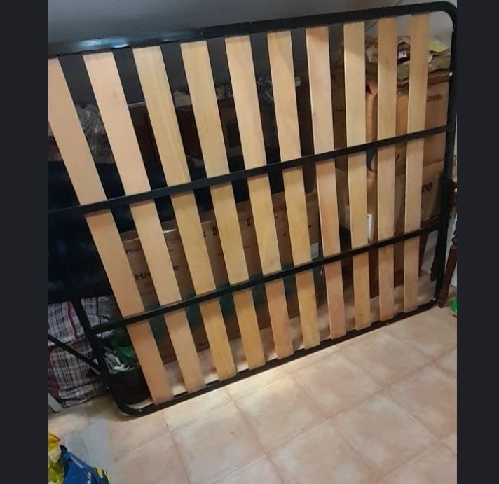 Colchão novo + estrado