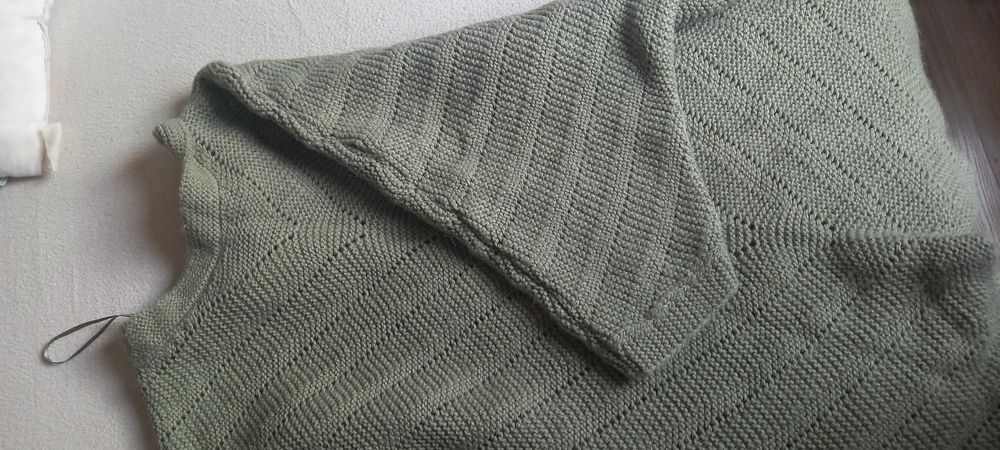 Paka swetrów rozm.38