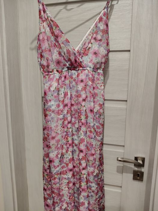 Długa sukienka w kwiaty