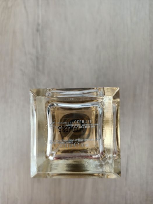 Духи Cerruti L`Essence de Cerruti