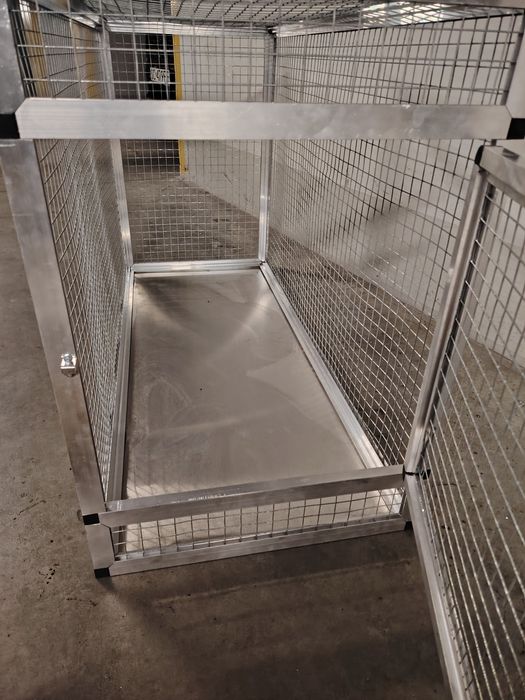 Klatki transportowe, klatki hodowlane, woliery