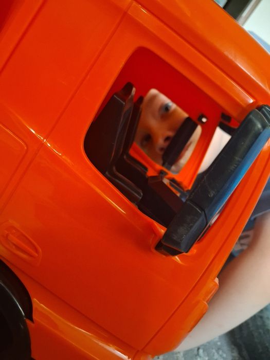 LENA śmieciarka GIGANT Mercdders  72CM uzywana