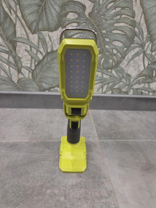 Lampa akumulatorowa RYOBI RSL 18