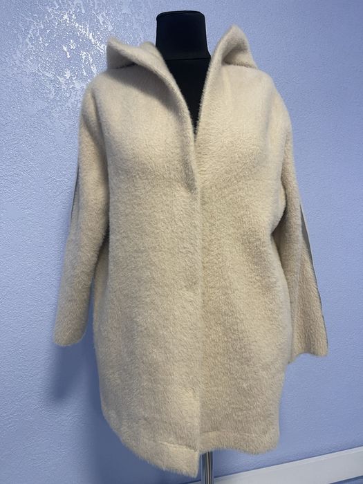 Пальто, кардиган. Альпака. Виробництво Китай. Тепле, ніжне, зручне.