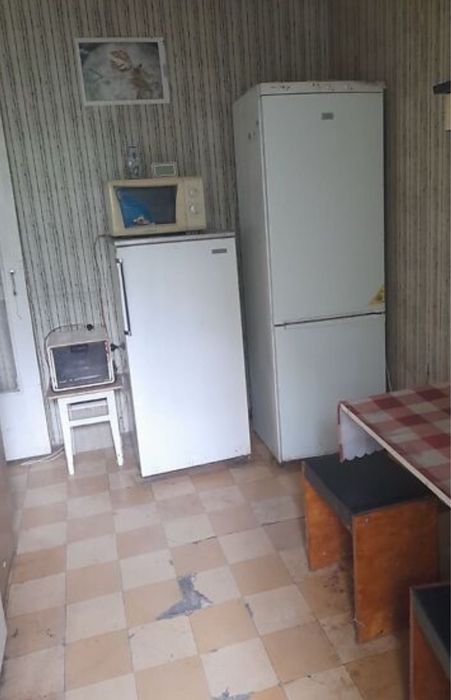 Продається квартира 2-к, 1/10, 62 м2,   Галицька площа Гончара 59 - More