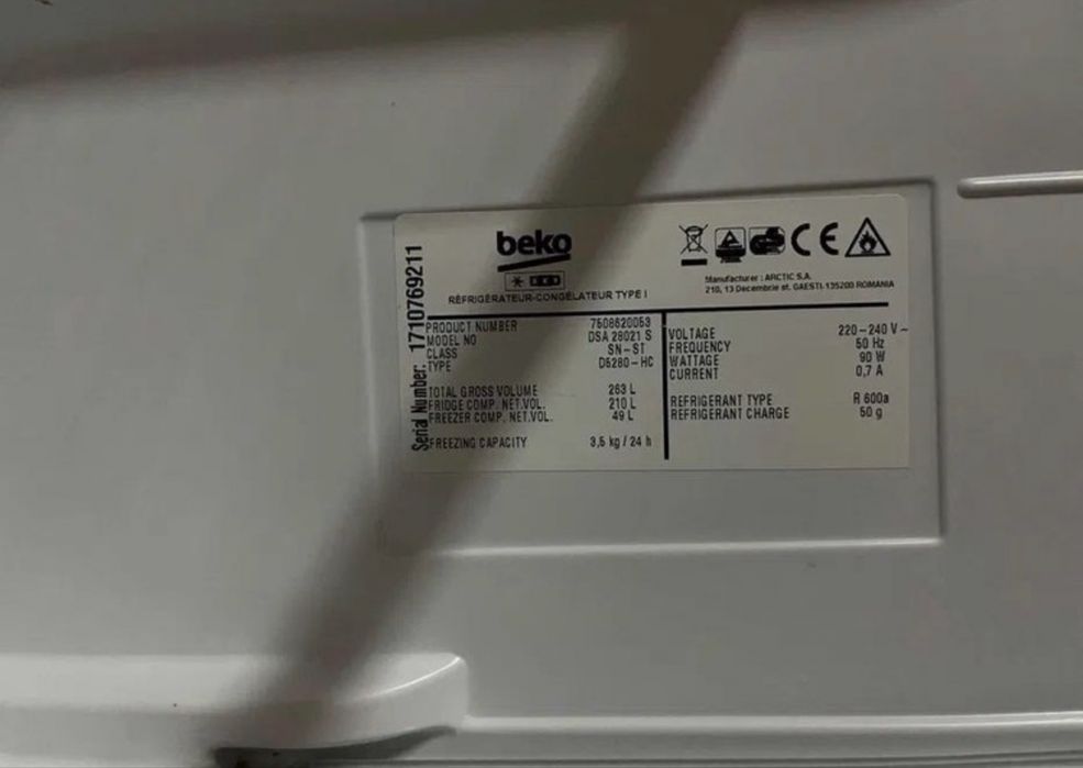Frigorífico Beko DSA28021s cinza