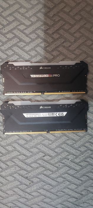 Pamięć RAM DDR4 Corsair 16 GB 3600 Mhz CL18 (2x8GB)