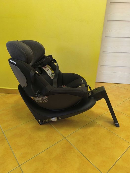Fotelik obrotowy Maxi Cosi Mica i-Size ISOFIX 0-18kg 40-105cm