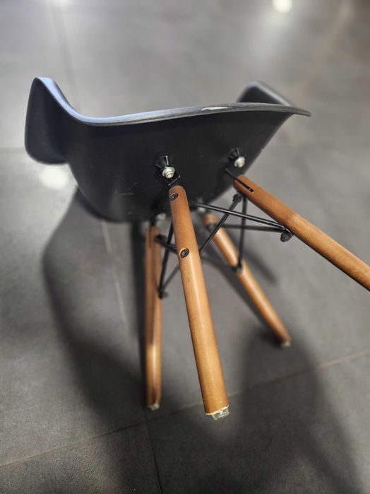 Cadeiras modernas criança