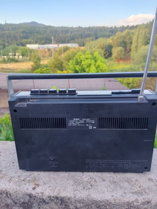 Radio portátil , bom estado