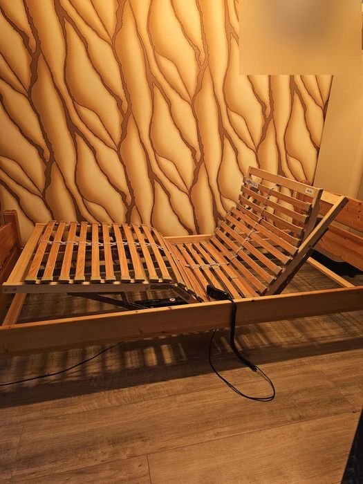 Łóżko ze stelażem elektrycznym 90x200cm
