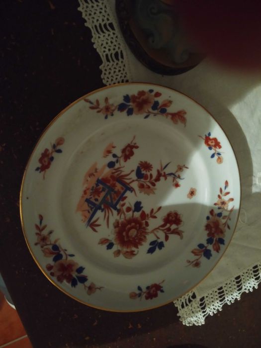 Lote de pratos da Vista Alegre e china, ver fotos.