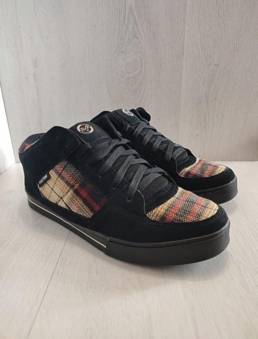 Victory  Шузи, скейтера. 45   29 см