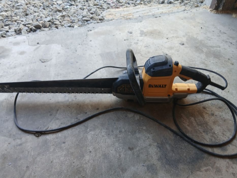 Aligator Piła do pustaków Dewalt DWE399