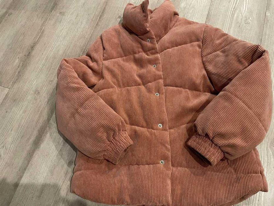 куртка осіння-зимова  Zara на дівчинку підлітка 10-12 років 140-150 см