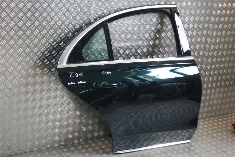 Двери передние задние правые левые Mercedes Benz S-klass W223 разборка