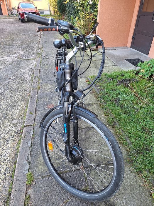 Rower Cross elektryczny