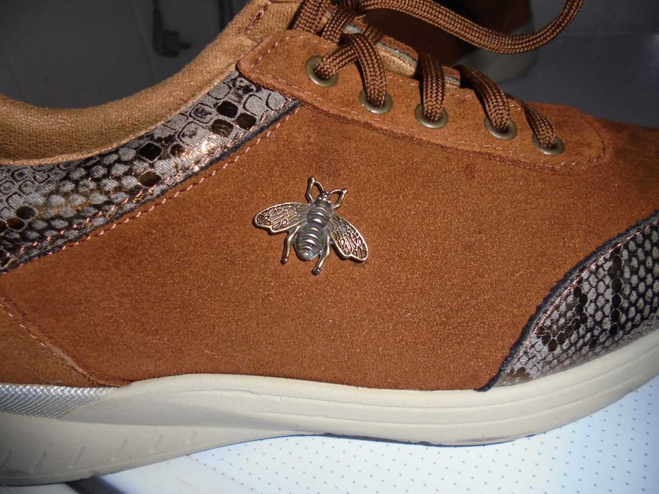 sapatilhas de senhora cor castanho