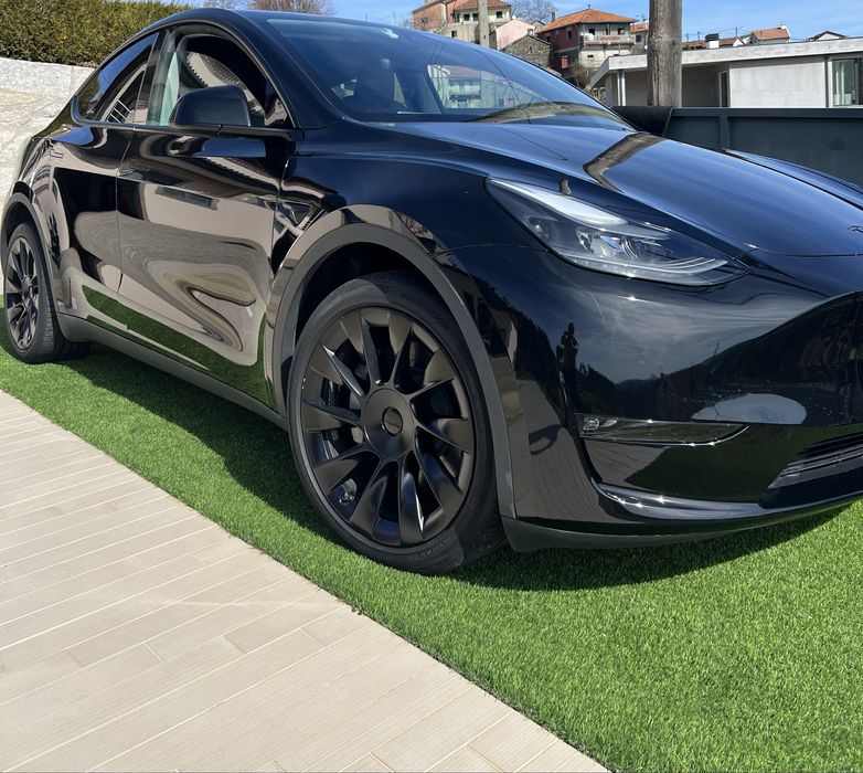 Tesla Y Long Range AWD 2024