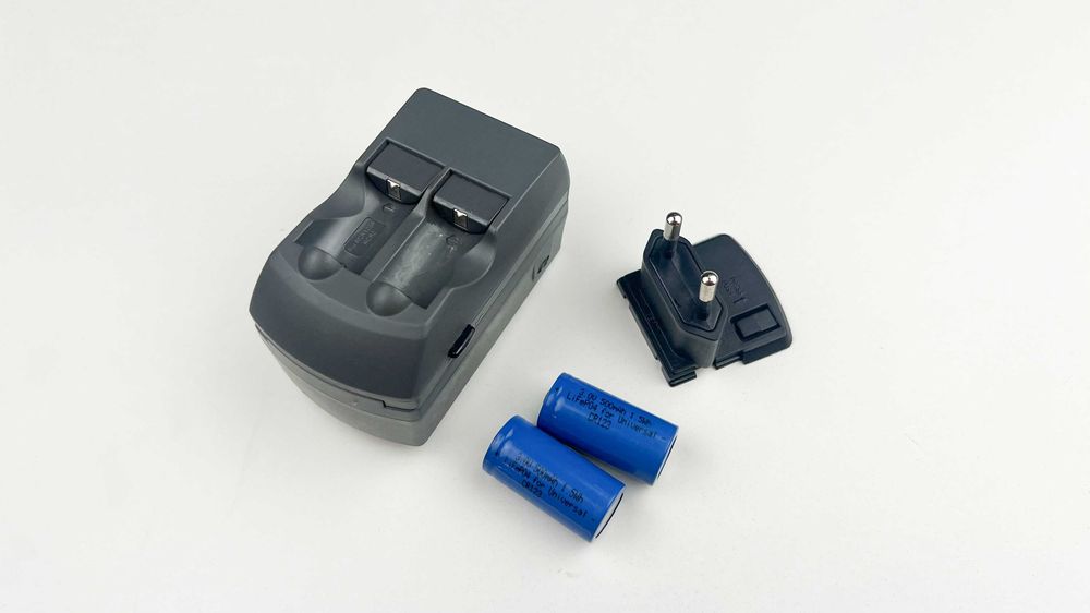 Pilhas Varta CR132A + 2 Recarregáveis + Carregador