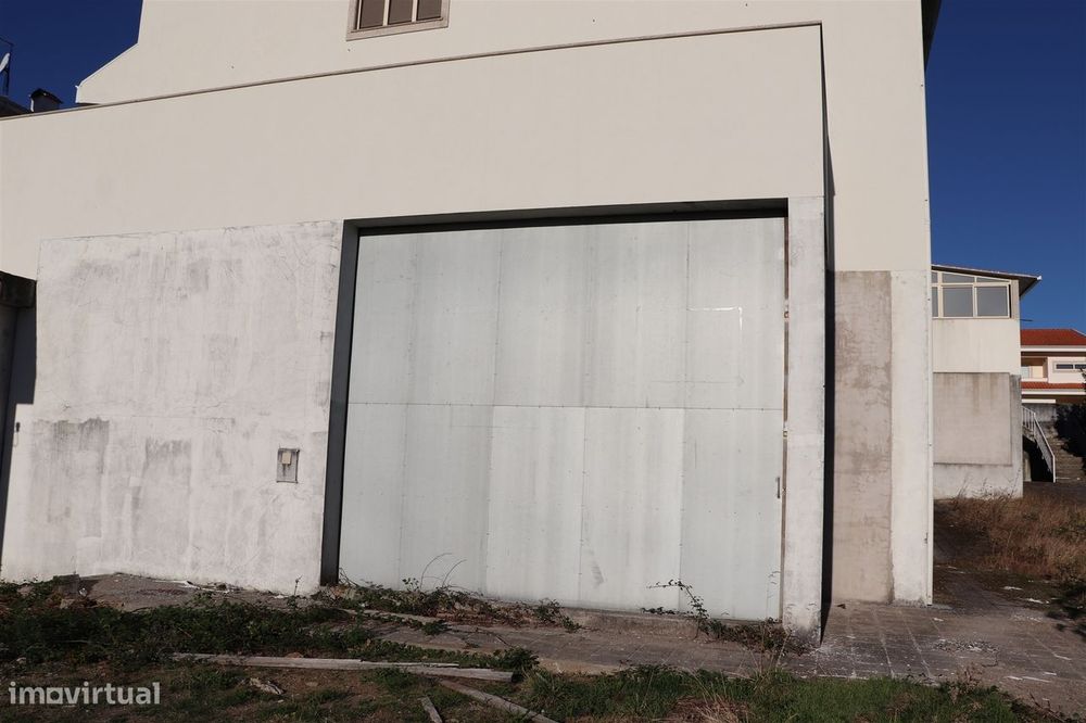 Armazém  Venda em Lustosa e Barrosas (Santo Estêvão),Lousada