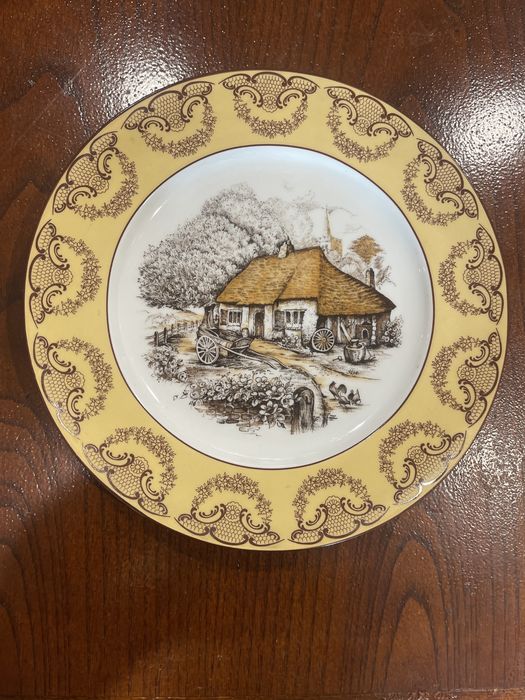 Pratos vintage trabalhados á mão!430227547499407361