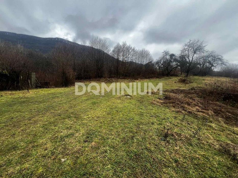 Продається земельна ділянка у с. Іза, урочище Діл