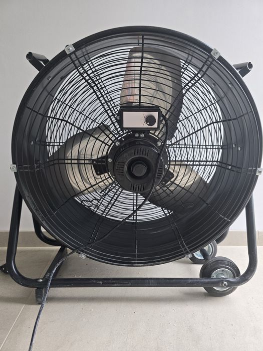 Wentylator przemysłowy Kingfisher SFDC3-600CT0 – 330W, 220–240V