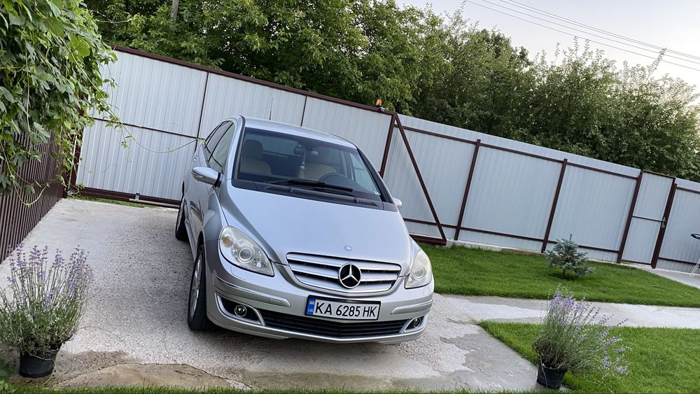 Mercedes Benz B-170