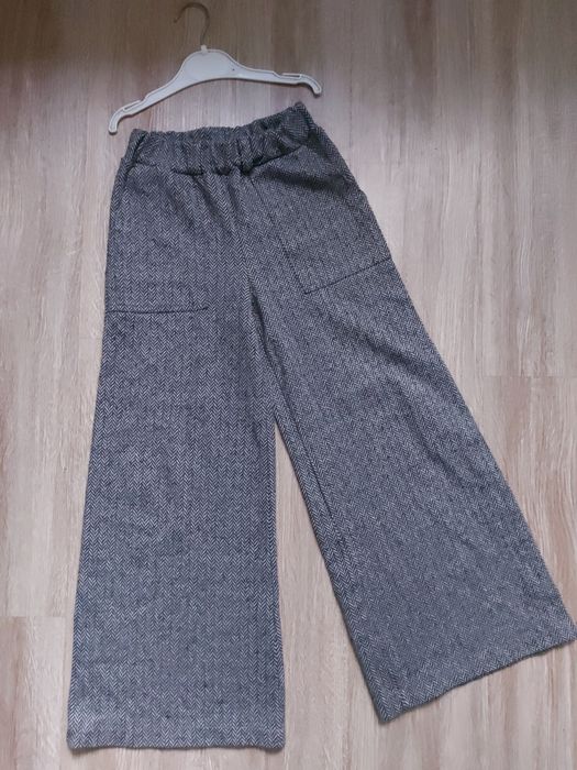 Теплі модні широкі штани!! 9 років..