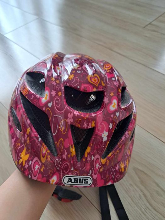 Kask ABUS dla dziewczynki