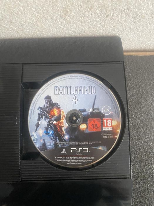 PlayStation 3 Super Slim + 6 irop + 2джойстика