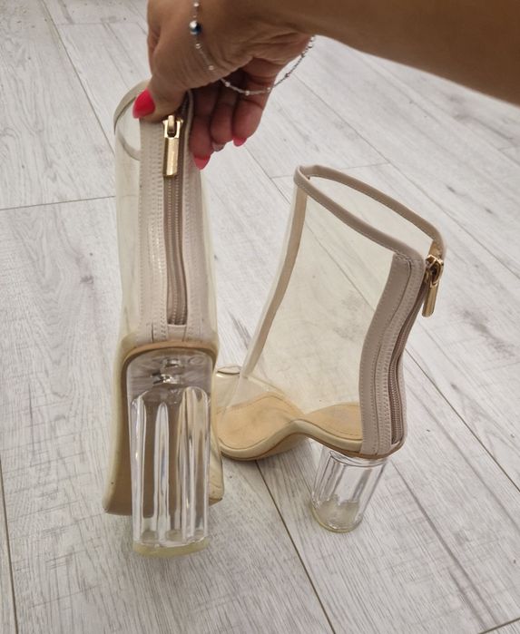 Ботинки прозрачные Attizare