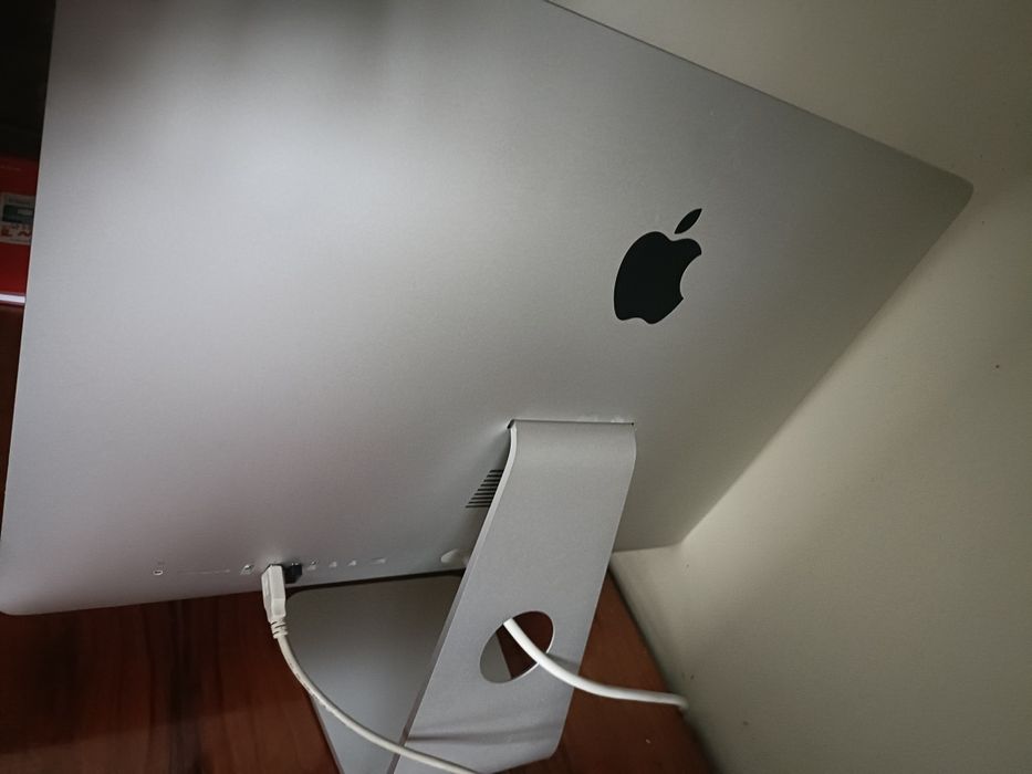APPLE iMac 21,5'' i5 8GB SSD 1TB