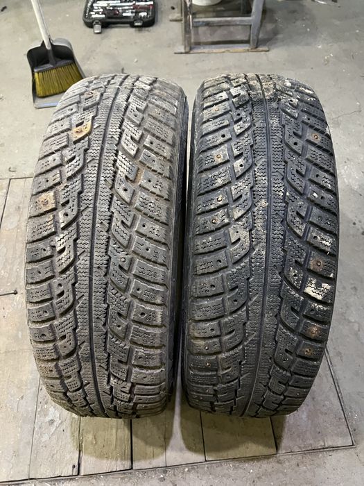 Продам пару резини KUMHO 215 65 16