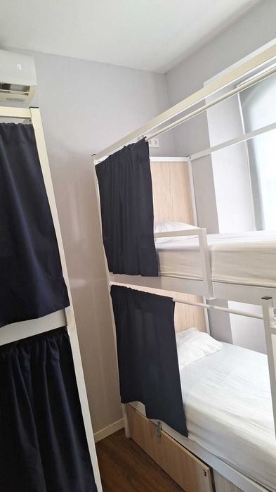 Beliche resistente 90x200 em metal – bom estado