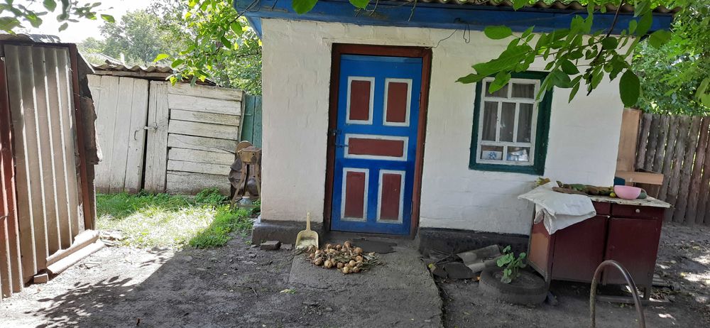 Будинок гарне розташування с.Красна Лука