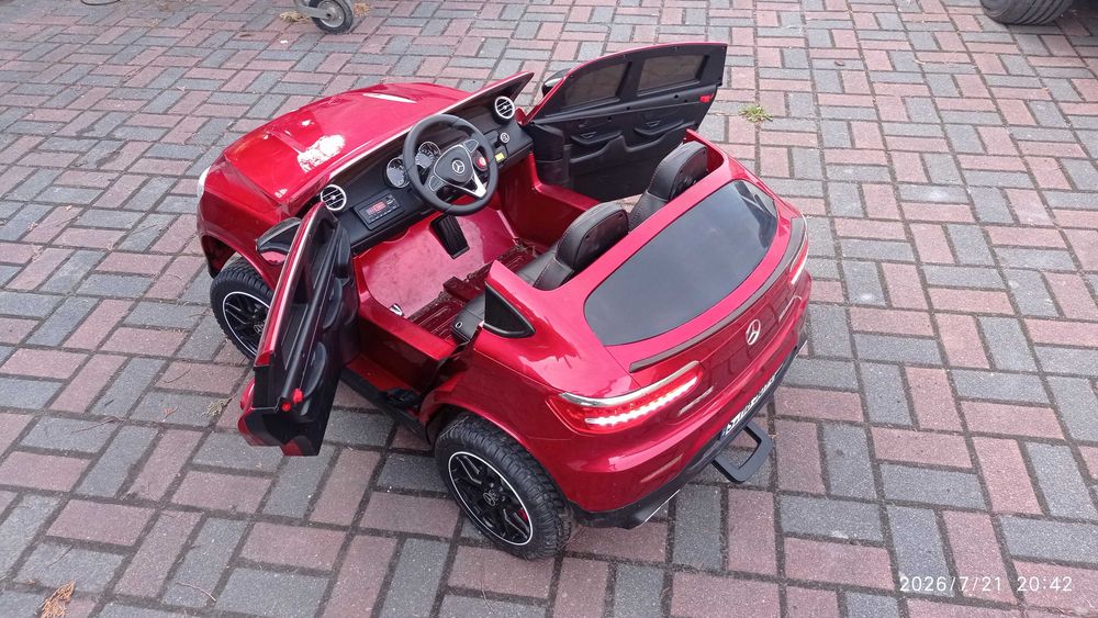 samochód elektryczny dla dzieci Mercedes GLC 63S