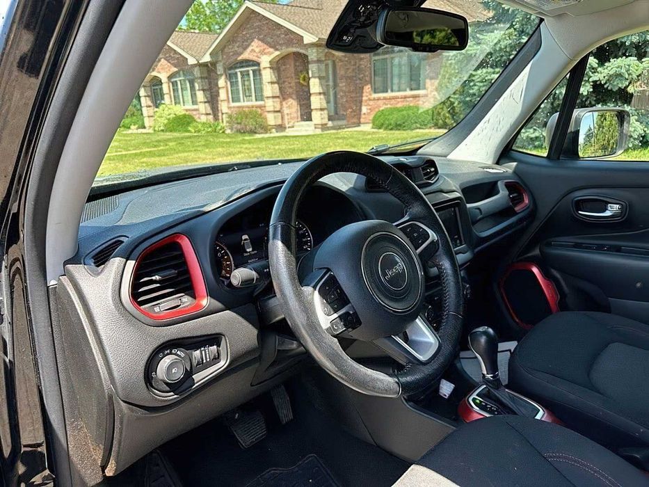 Jeep Renegade Trailhawk      2020