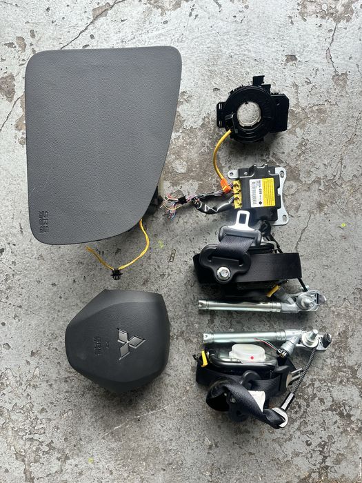 Mitsubishi Space Star kit airbags 2017