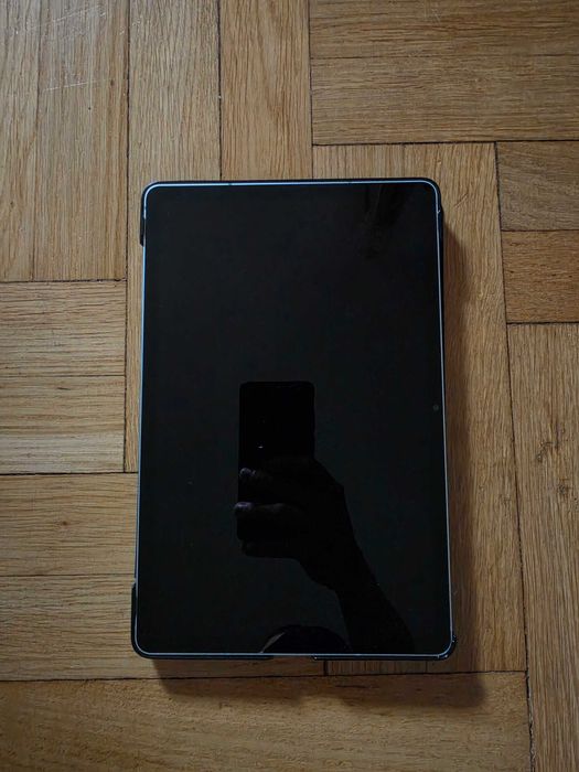 Samsung Galaxy Tab S9 FE 5G + Smart Book Cover