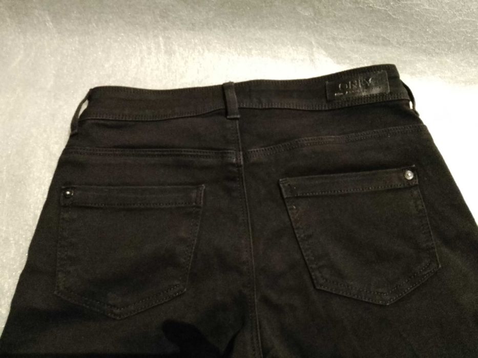 Jeansy damskie czarne Only 30
