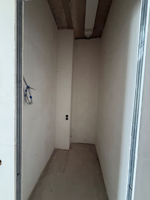 Продаж пентахуса част. ремонтом. З великою терассою. Без комісії