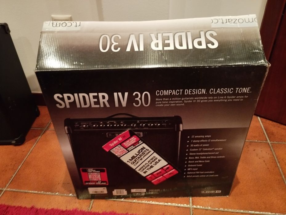 Amplificador ainda com a caixa