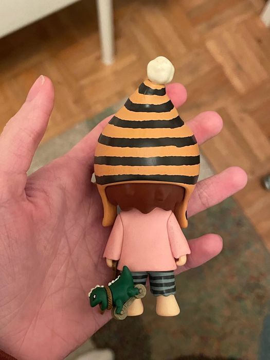 Hirono Daydreaming Echo (один з упаковкою, інший ні)